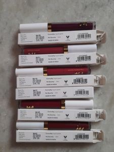 Myglamm Lit Liquid Matte Lipstick 1
