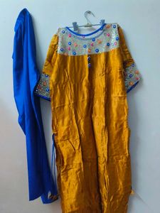 Kurti Will Leggings