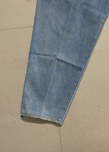Vintage Light Wash Pleated Jeans