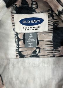 Old Navy Patterned Shirt like new condition