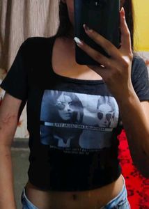 Graphic Print Crop Top