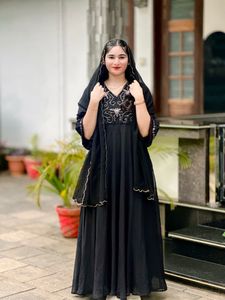 Beautiful Handwork Anarkali Set For Women