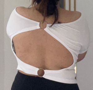 Ribbed White backless Crop Top