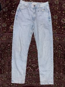 combo of Mom jeans 2 crop T-shirt 👕