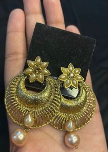 Elegant Golden Earrings
