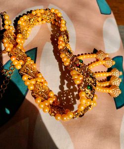 elegant Kamar band , waist chain .