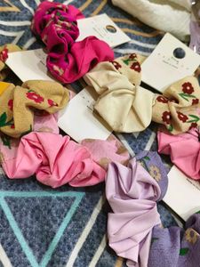 Colorful Scrunchie Set Of 7