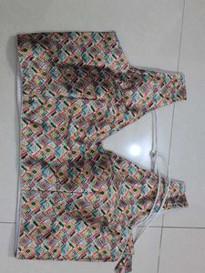 Printed Blouse With Sleeves Inside