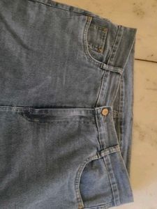 Wide Leg Cargo Jeans