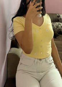 Butter Yellow Daisy Knit Baby Tee