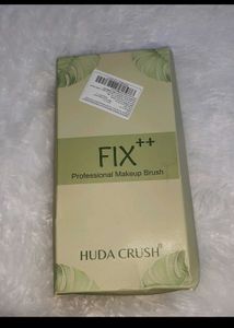 Combo Of Eyeshadow And Brushes