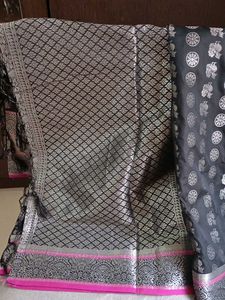 Black &amp; Pink Floral Jacquard Saree