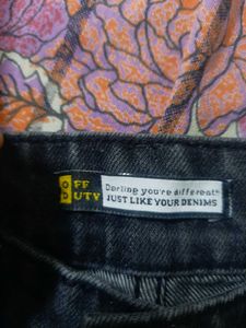 Off Duty India Like New Black Baggy Denim