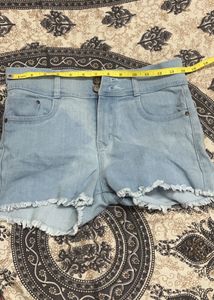 Blue Jeans Short 28 Size
