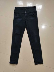 Stylish Black Jeans