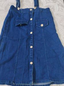Denim skirt