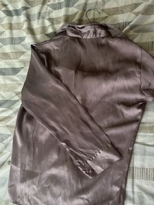 Women&#39;s Satin Button Down Top
