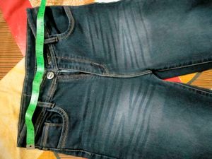 Straight Fit Levi&#39;s Jeans