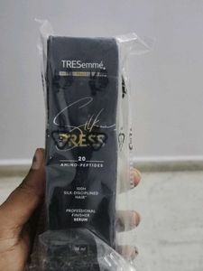 TRESemme Silk Press Serum