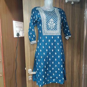 Blue Embroidered Kurta
