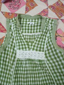 Bossini Green Checkered Top
