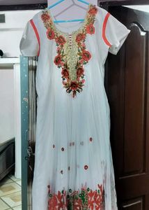 White Embroidered Kurta