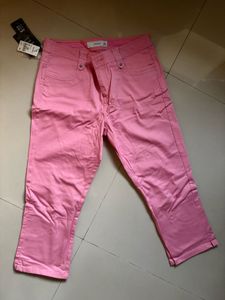 Pink Bossini Capri Pants