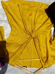 Zara Satin Top 💛