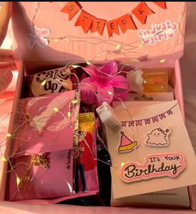 Bestfriend Hamper Loaded With Beautiful Items💕