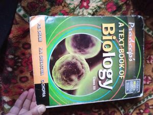 Pradeep&#39;s Biology Textbook - Class XII