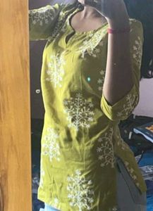 Embroidered Green Kurta