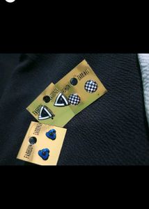 Combo Off 4 Earrings...