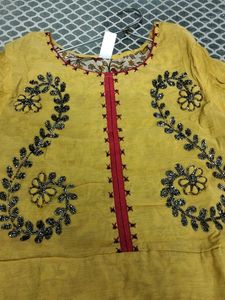 Beautiful Kurta With Hand Work