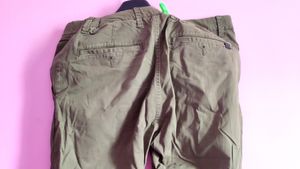 Green 💚 jeans For Man , Size 38