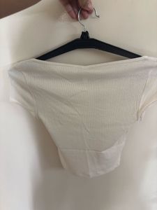 H&amp;M RIBBED SWEETHEART-NECK T-SHIRT