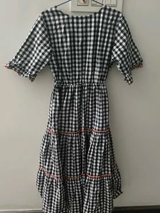 Chic Gingham Midi Dress