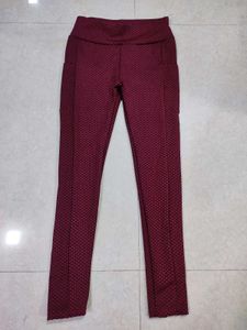 Red Textured Leggings