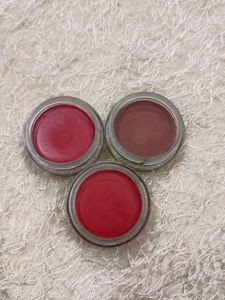 Plum Cheek and lip Tint price for one pie