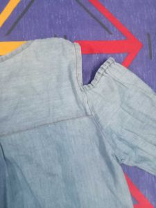 I&#39;m Selling A Shoulder Cut Top