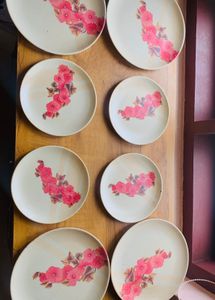 DINNER PLATES