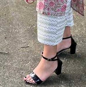 Black Heel