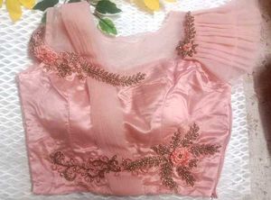 Crop Top Lehnga Set In Fairy Look