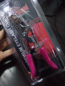 Brand New Bronson Professional Eyelash Curler Tool