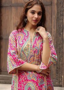 Pink Paisley Print Kurta