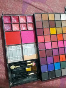 The makeup kit..