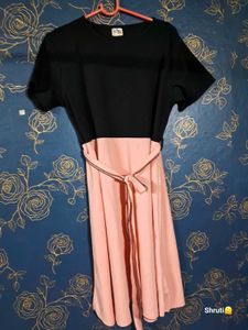 Cute Two-Tone Midi Dress