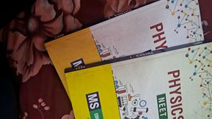 MTG Physics Study Material For NEET Aspirants