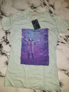 Graphic Print Tshirt
