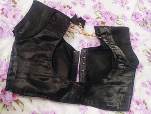 Elegant Black Blouse🖤🖤