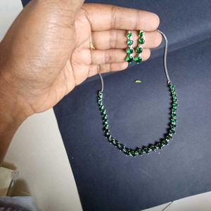 Ad Silver Green Necklace Set